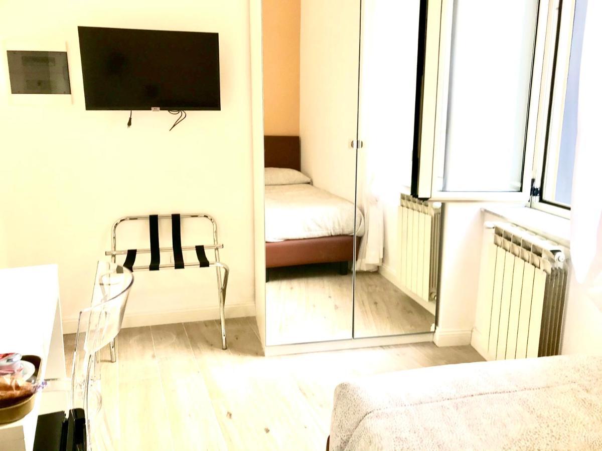 Agora Singola Con Bagno Privato Adiacente Bed & Breakfast Naples Exterior photo