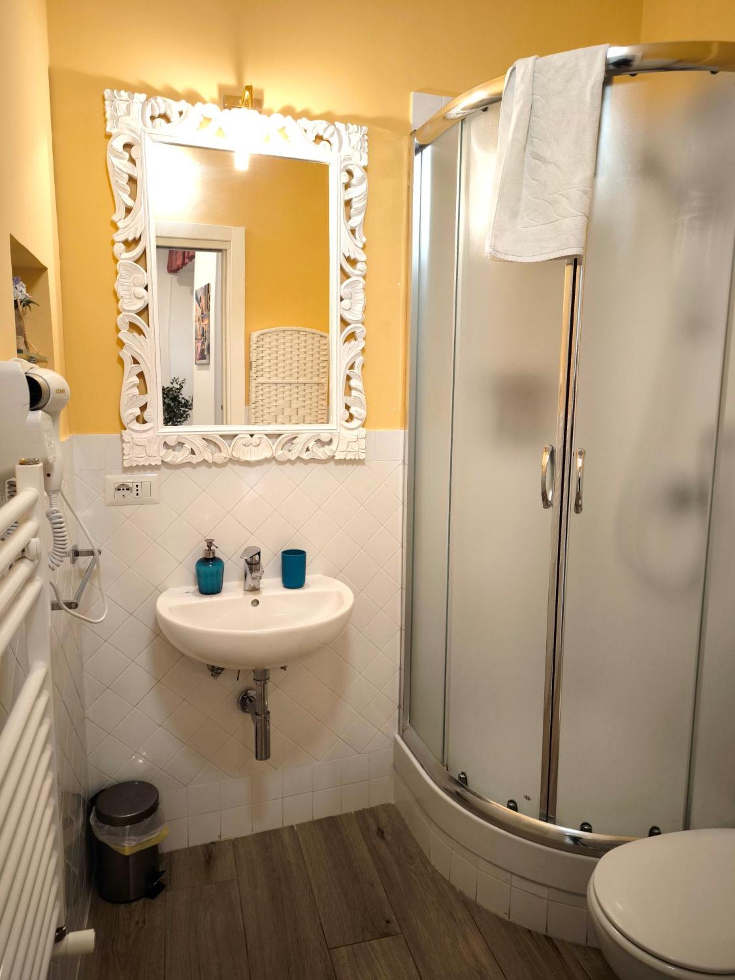 Agora Singola Con Bagno Privato Adiacente Bed & Breakfast Naples Exterior photo